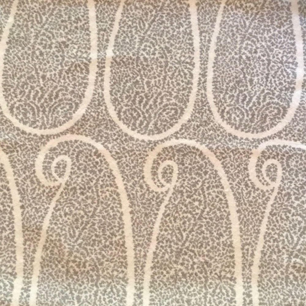 POTTERY BARN GREY/WHITE PILLOW COVER